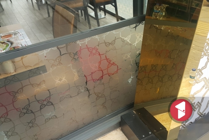 Restoran desenli cam buzlama.