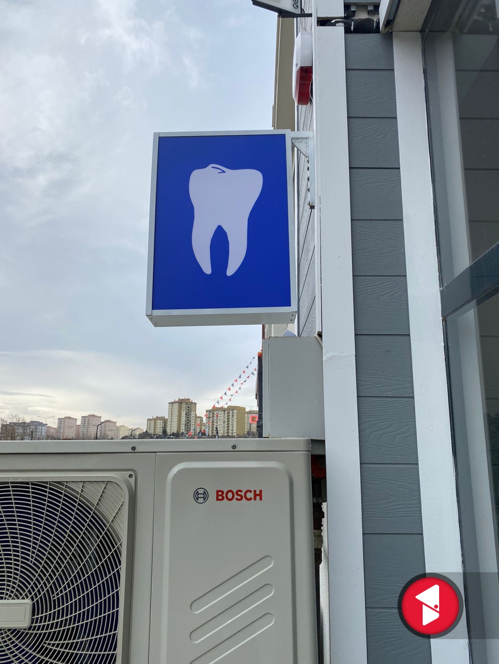 Dişçi ışıklı tabela