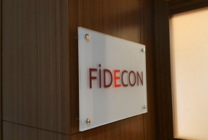 Fidecon Danışmanlık kapı tabelası