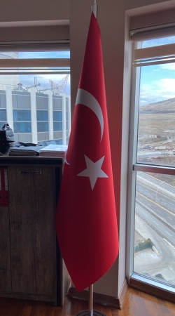 Makam Türk bayrağı