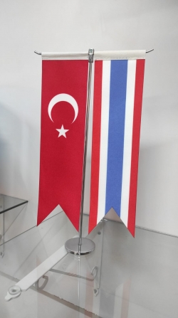 İkili masa bayrağı